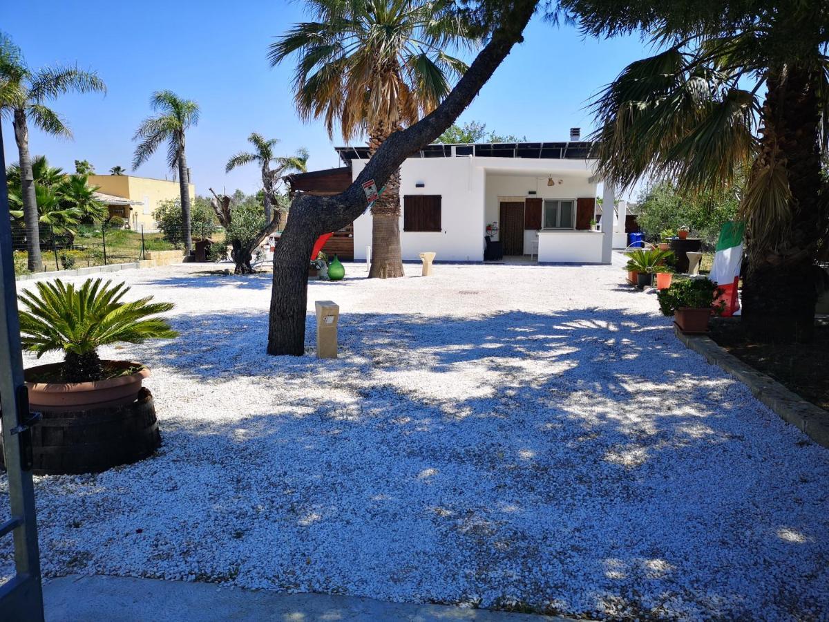 B&B Angolo Magico Parabita Εξωτερικό φωτογραφία